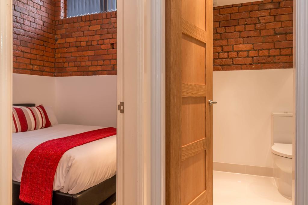 Manchester Arena Apartments Room photo